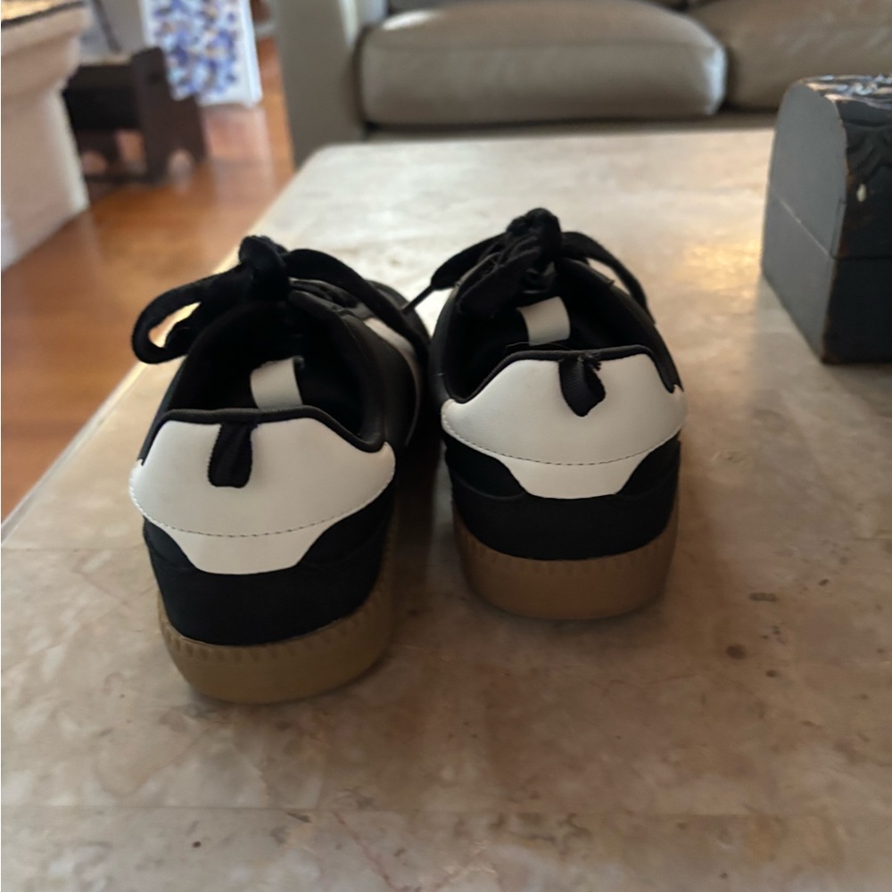 Black and White Sneakers with Gum Sole